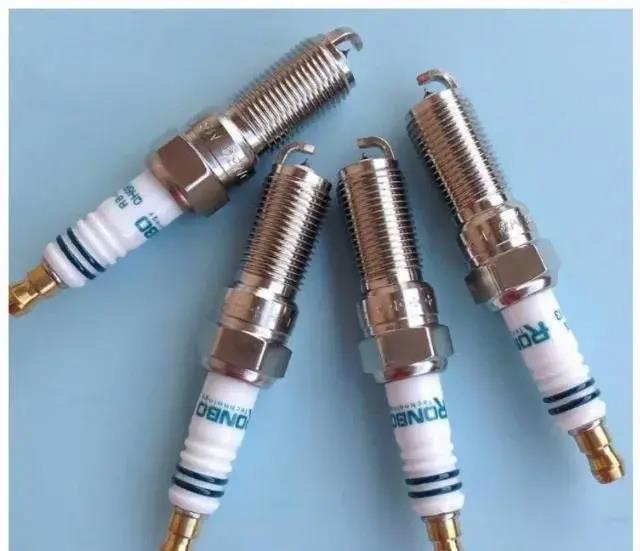 車子出現這3種征兆，是在提醒該換火花塞了-第3張圖片-鄭州市冠恒貿易有限公司【官方網站】-車用潤滑油服務專家