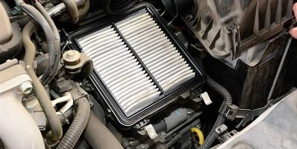 只會開車卻不懂車，快學點汽車保養常識-第5張圖片-鄭州市冠恒貿易有限公司【官方網站】-車用潤滑油服務專家